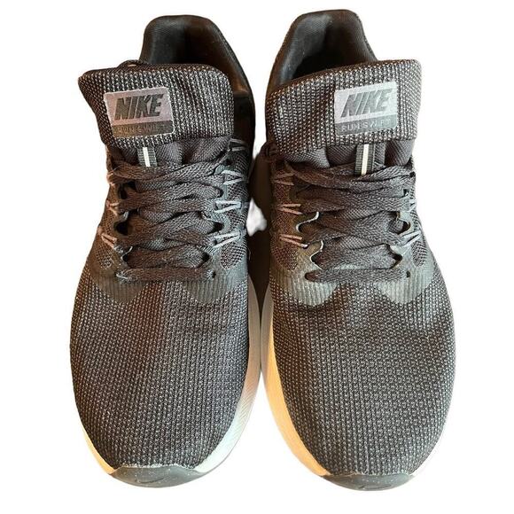 Nike Size 8.5 Women's Run Swift Running/Jogging Shoe, Black - Picture 1 of 7
